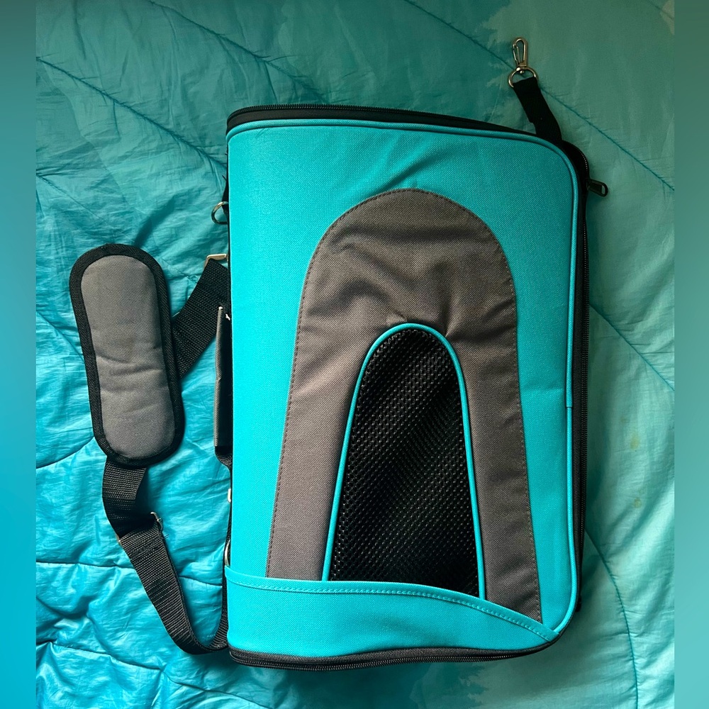 Folding airline compliant pet carrier.